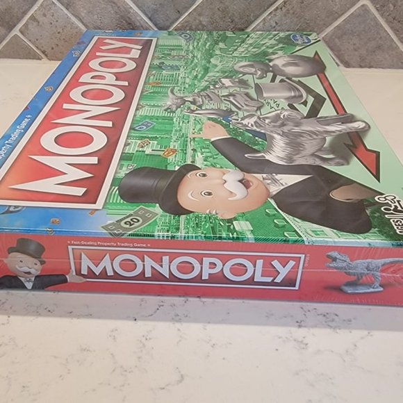 Hasbro Gaming Monopoly Classic Board Game Brand New - Picture 5 of 13